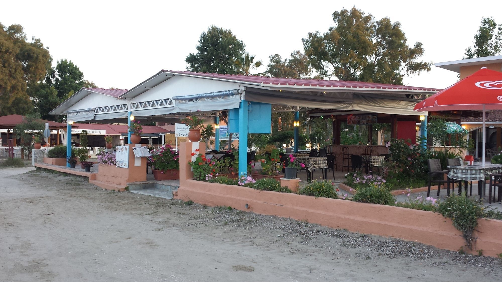 Nikolas Club Kávos Exteriér fotografie